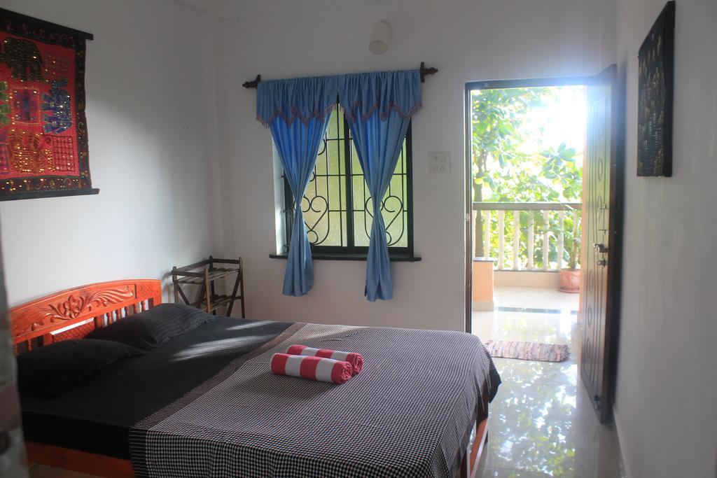 Cactus Guesthouse อารัมบล ภายนอก รูปภาพ