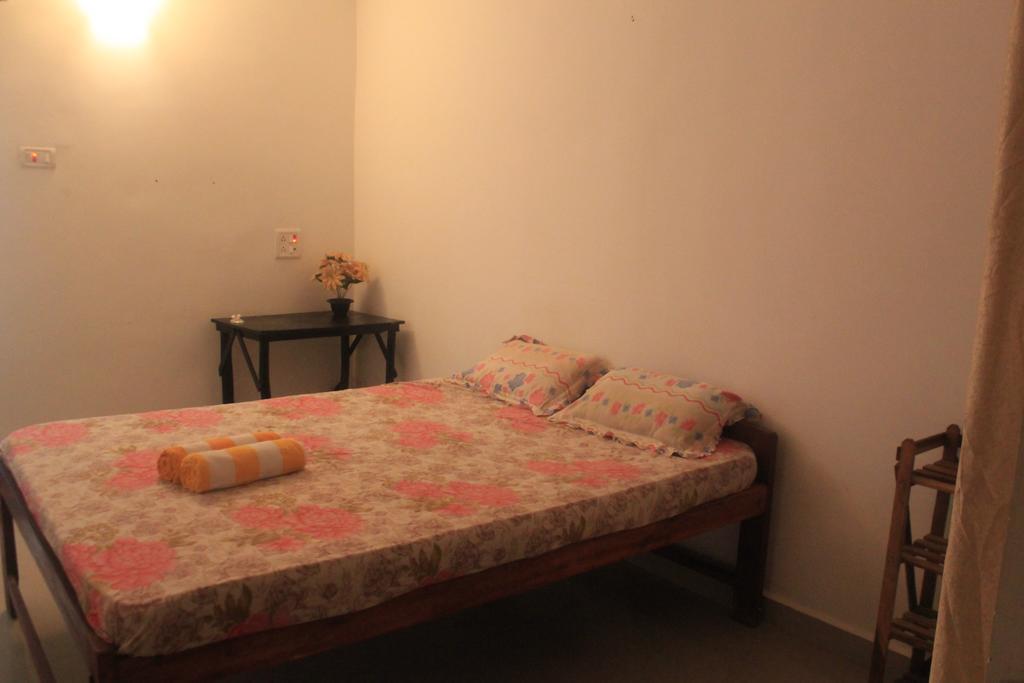 Cactus Guesthouse อารัมบล ภายนอก รูปภาพ