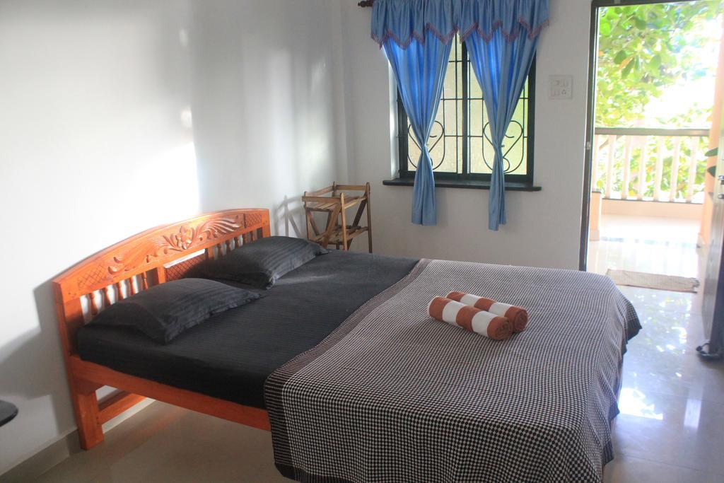 Cactus Guesthouse อารัมบล ภายนอก รูปภาพ