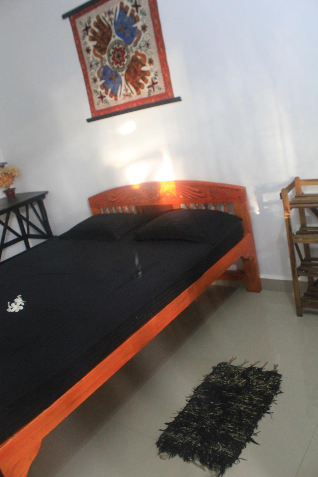 Cactus Guesthouse อารัมบล ภายนอก รูปภาพ