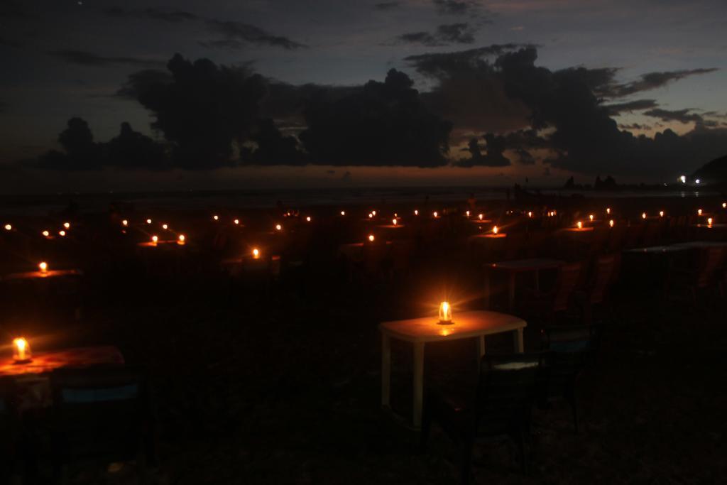 Cactus Guesthouse อารัมบล ภายนอก รูปภาพ