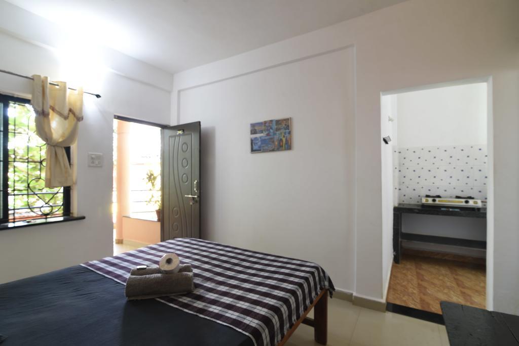 Cactus Guesthouse อารัมบล ภายนอก รูปภาพ